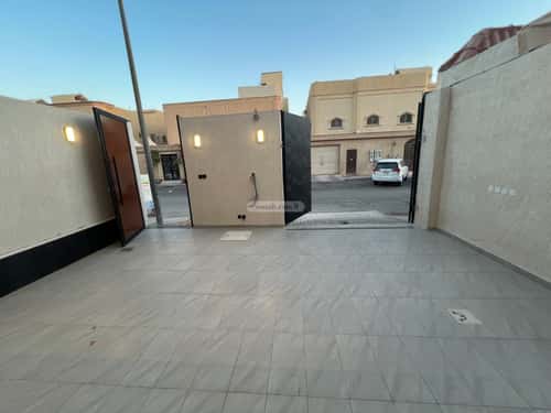 4 bedroom floor in Al Munsiyah 17