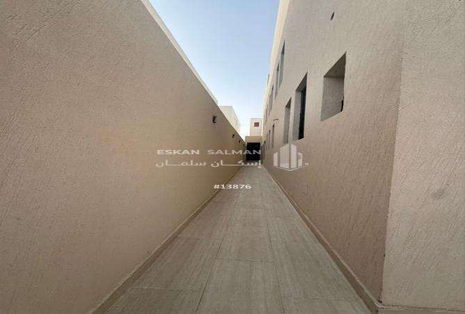 7 bedroom villa in Al Rimal 2