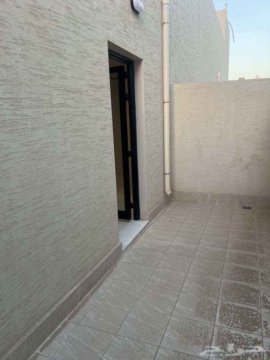 فيلا 5 غرف في العزيزية الثاني 30