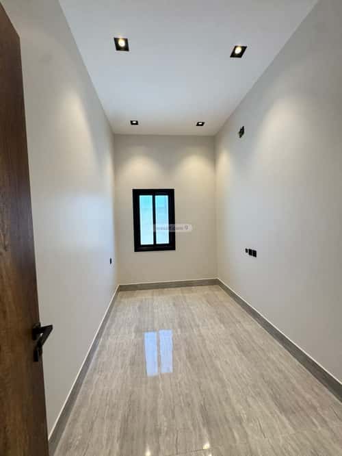 5 bedroom villa in Al Aridh 1