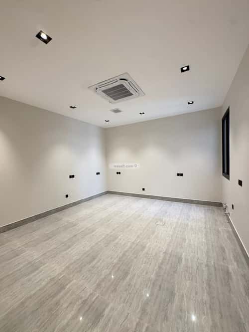 5 bedroom villa in Al Aridh 2