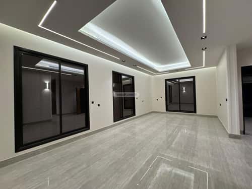 5 bedroom villa in Al Aridh 7