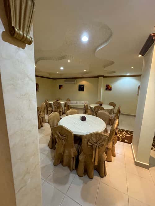 9 bedroom villa in Al Rawabi 8