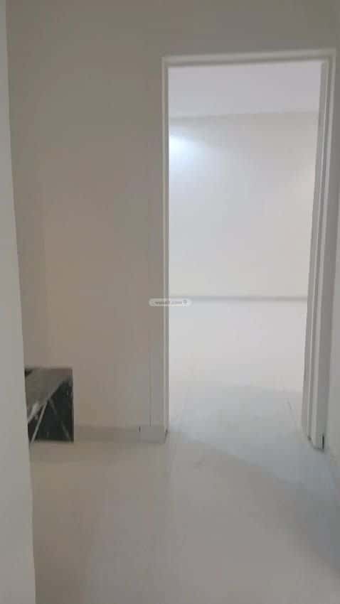 4 bedroom apartment in Al Hazm 4