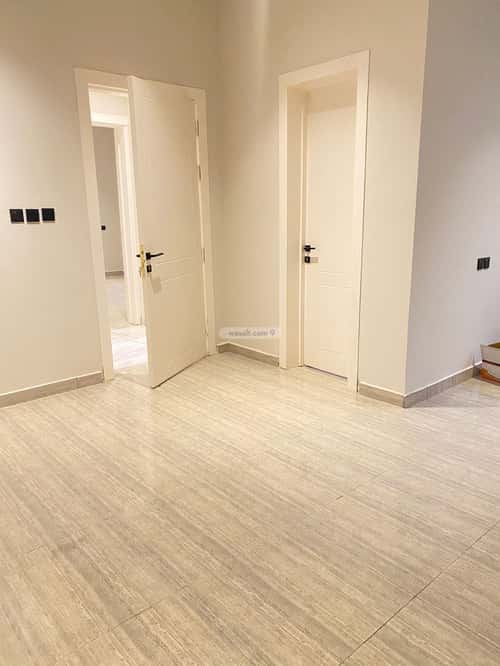 5 bedroom apartment in Al Janadriyah 4