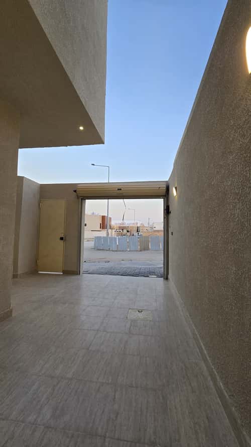 3 bedroom floor in Dahiat Namar 2
