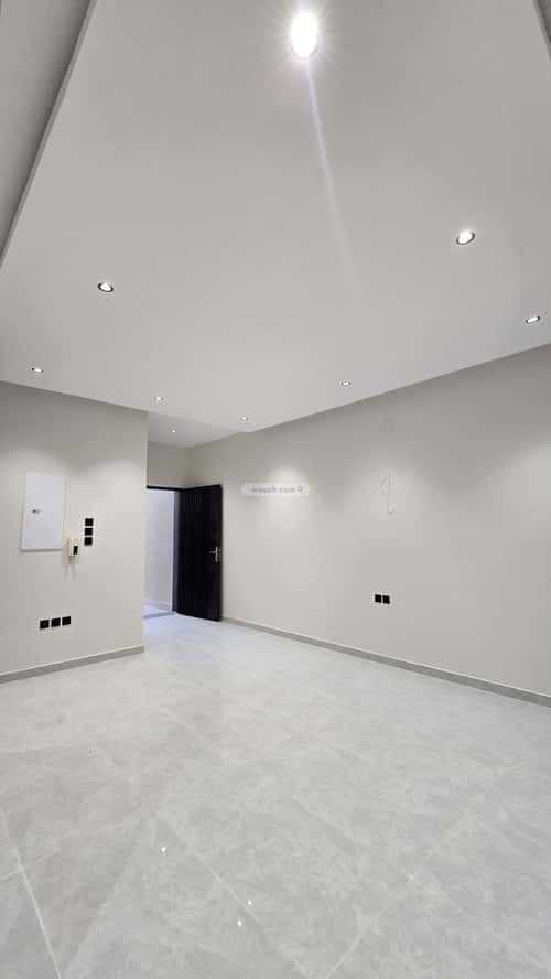 3 bedroom floor in Dahiat Namar 7