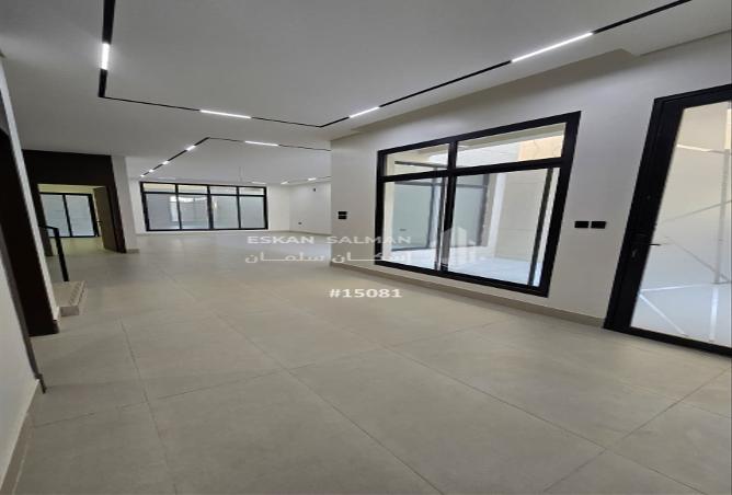 6 bedroom villa in Al Yarmouk 3