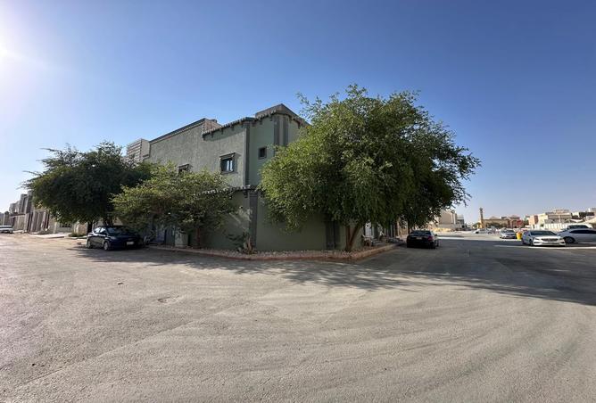 3 bedroom villa in Al Aridh 2