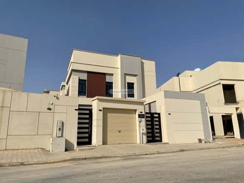 4 bedroom villa in Al Janadriyah 1