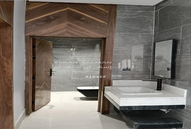 6 bedroom villa in Okaz 3