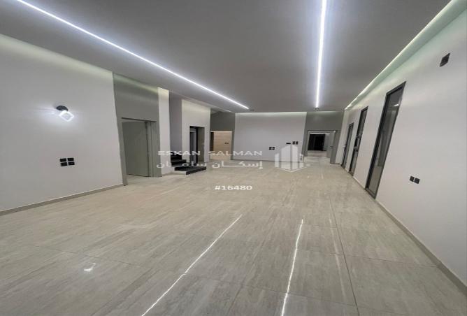 7 bedroom apartment in Al Murjan 2
