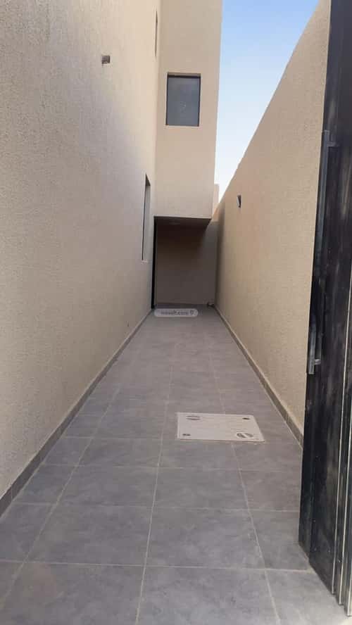 5 bedroom villa in Al Janadriyah 4