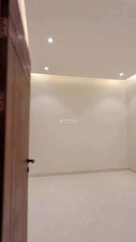 6 bedroom apartment in Al Janadriyah 3