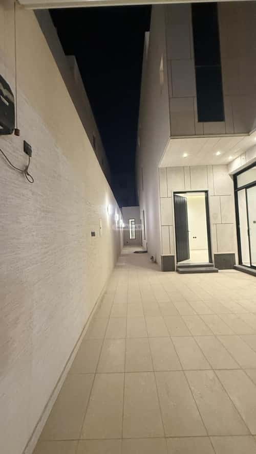 4 bedroom villa in Al Janadriyah 5