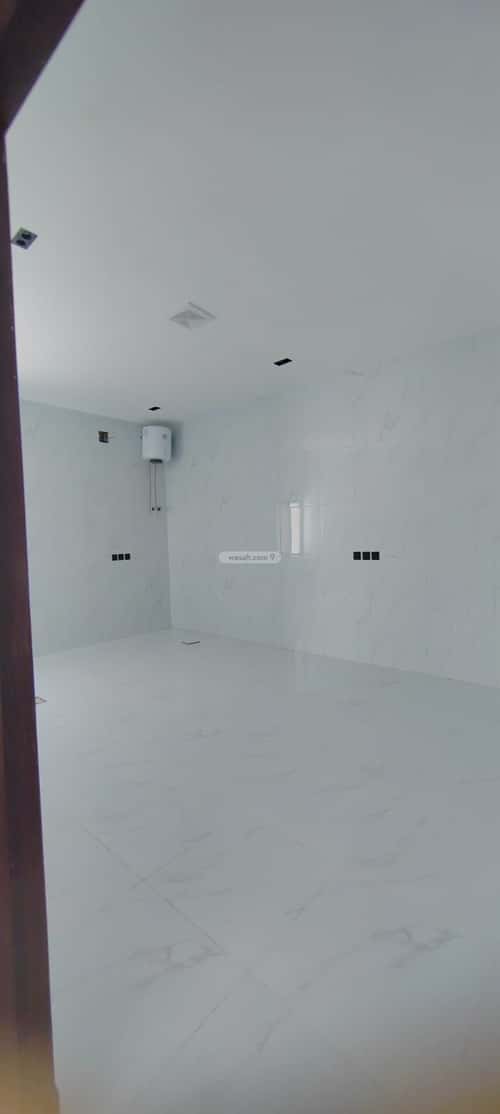 9 bedroom villa in Al Janadriyah 3