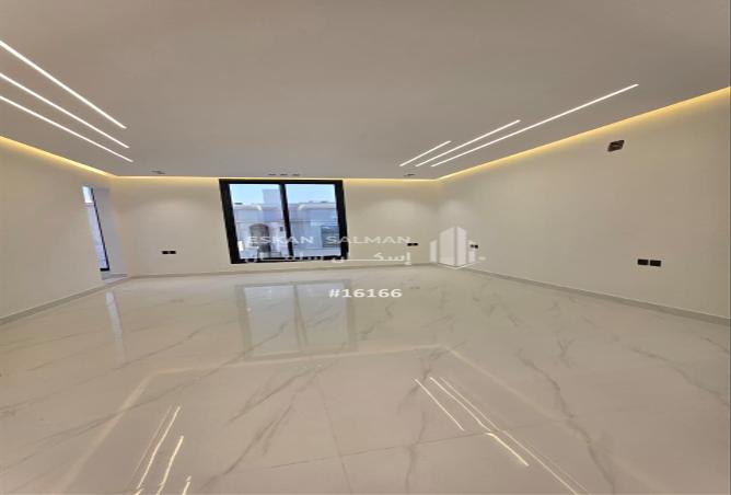 7 bedroom apartment in Al Bayan 2