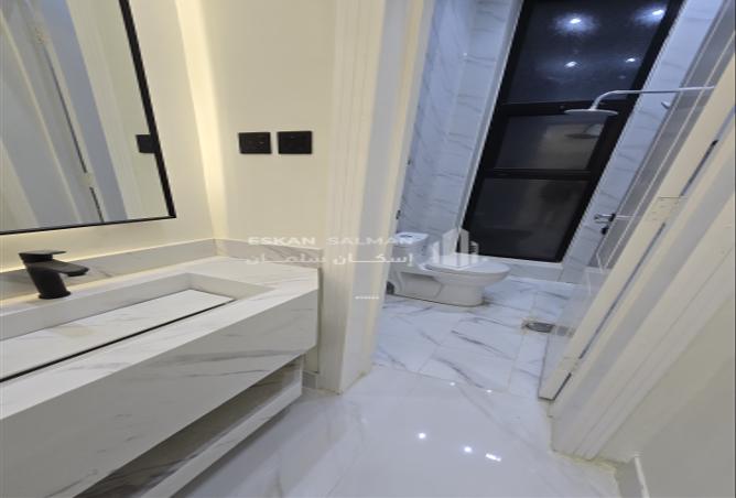 7 bedroom villa in Al Janadriyah 2