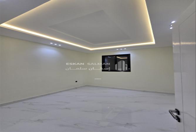 7 bedroom villa in Al Janadriyah 3