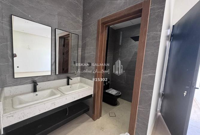 7 bedroom villa in Al Uraija Al Gharbiyah 2
