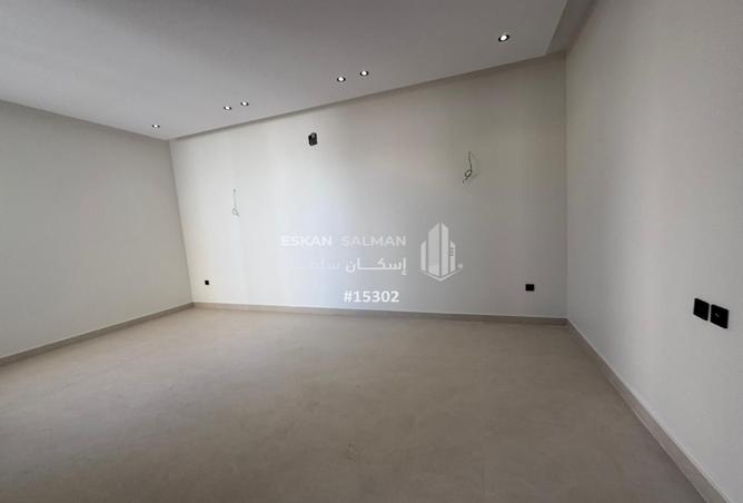 7 bedroom villa in Al Uraija Al Gharbiyah 3