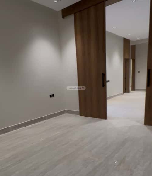 5 bedroom floor in Al Hazm 4