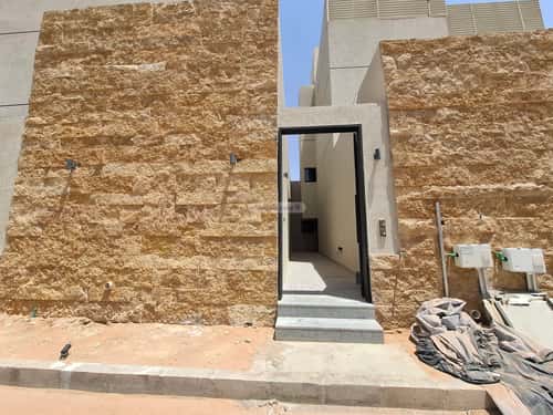 4 bedroom floor in Al Rimal 8