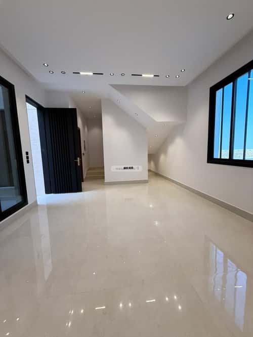 5 bedroom villa in Al Mahdiyyah 1