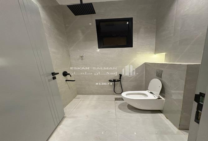 7 bedroom apartment in Al Maizilah 3