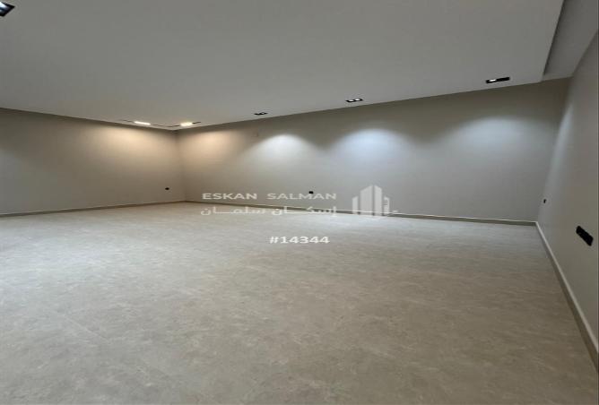 7 bedroom villa in Al Yarmouk 3
