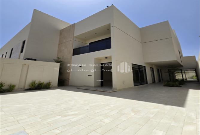 7 bedroom villa in At Taawon 3