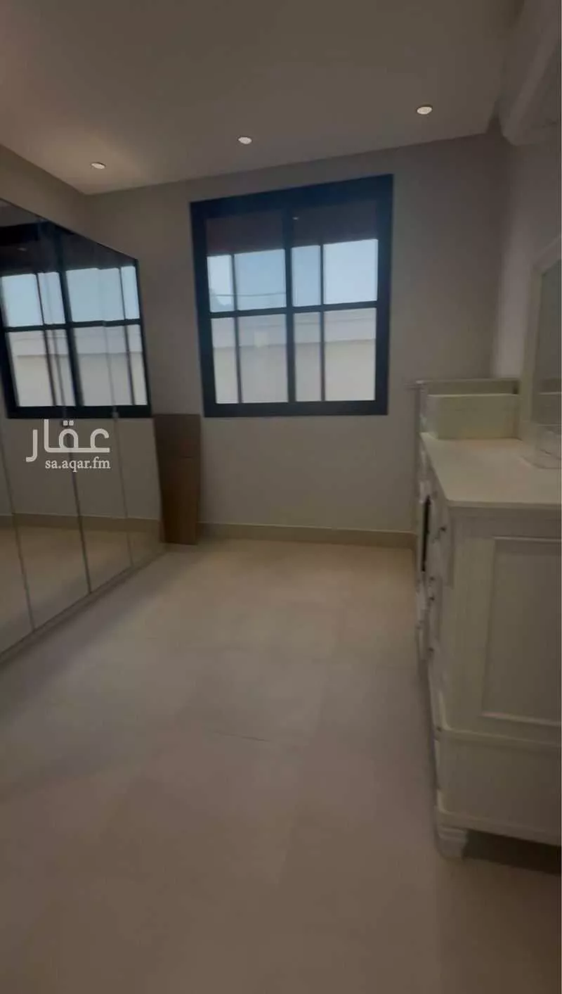 3 bedroom apartment in Al Yasmin 6
