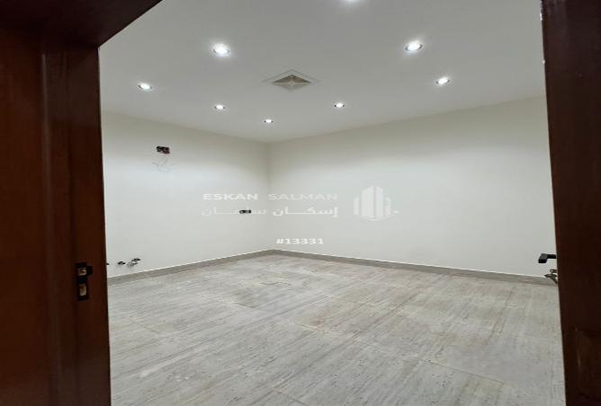 فيلا 7 غرف في Tuwaiq 3