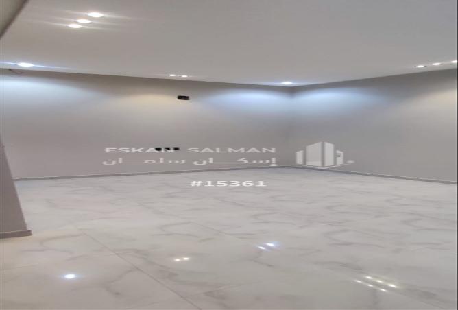 شقة 7 غرف في Al Maizialah 2