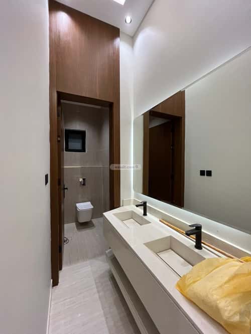 5 bedroom villa in Al Mahdiyyah 1