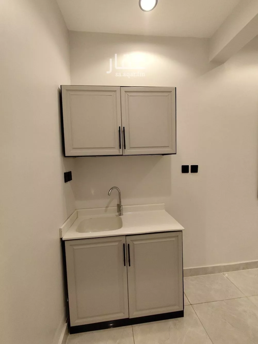1 bedroom apartment in Al Falah 6