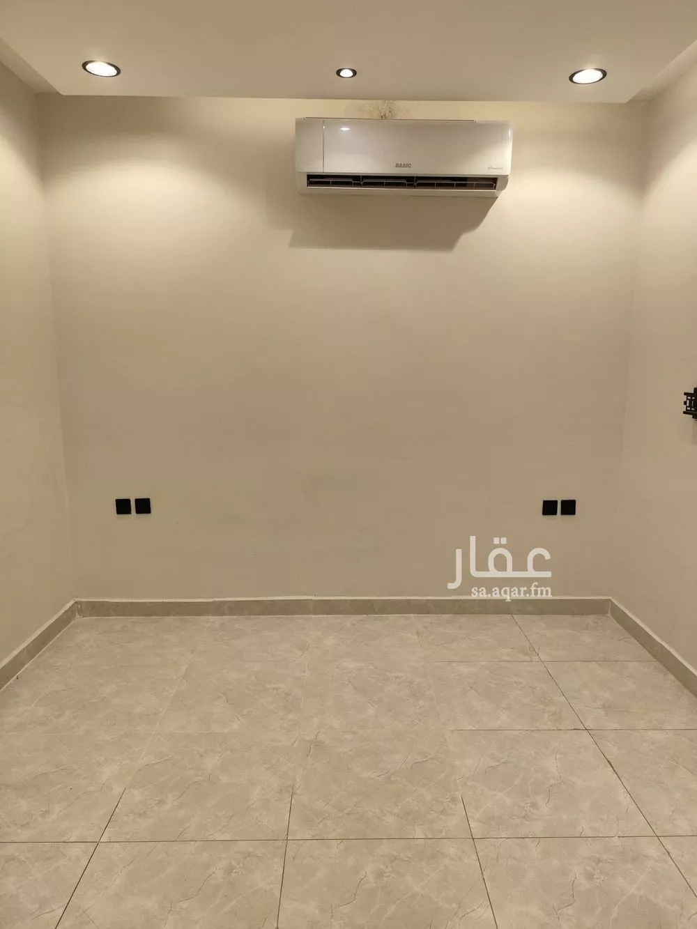 1 bedroom apartment in Al Falah 9