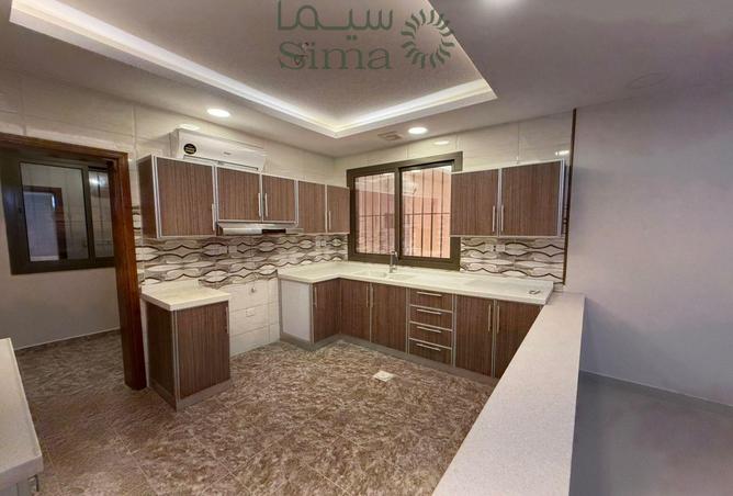 3 bedroom apartment in Al Zahra 3