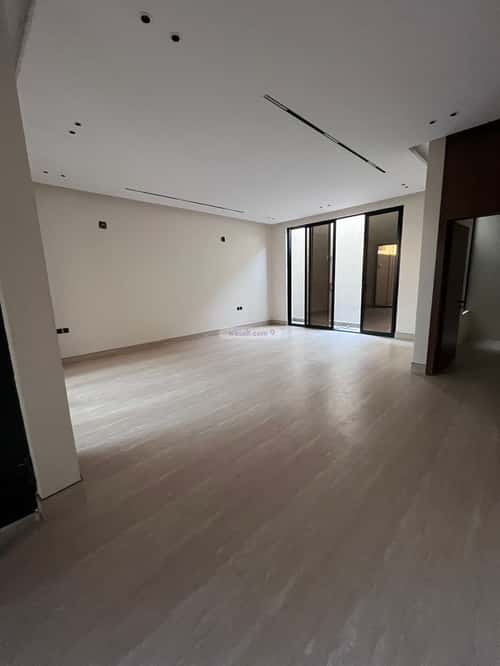 5 bedroom villa in Al Mahdiyyah 20