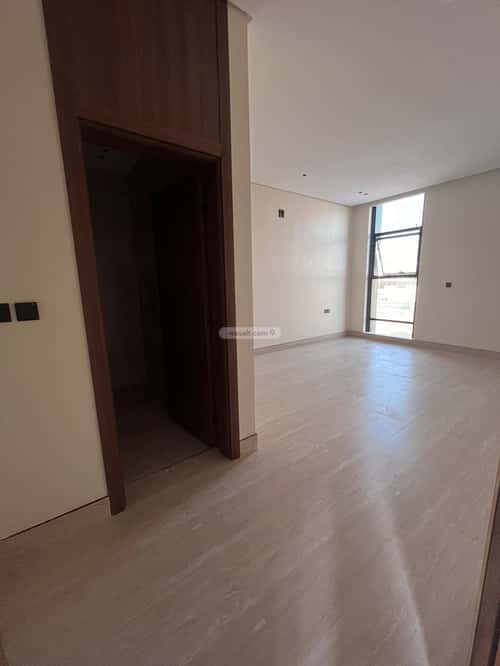 5 bedroom villa in Al Mahdiyyah 2
