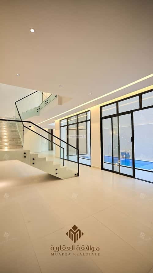 6 bedroom villa in Al Mahdiyyah 3