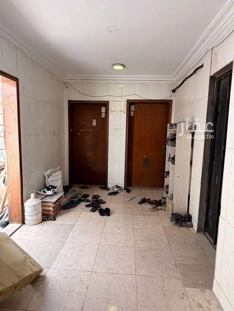 325 sqm building in Al Khaleej 7