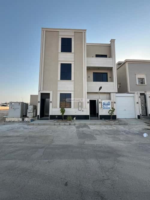 5 bedroom villa in Al Mahdiyyah 4