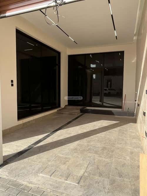 5 bedroom villa in Al Mahdiyyah 3