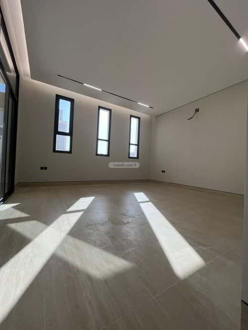 5 bedroom villa in Al Mahdiyyah 4