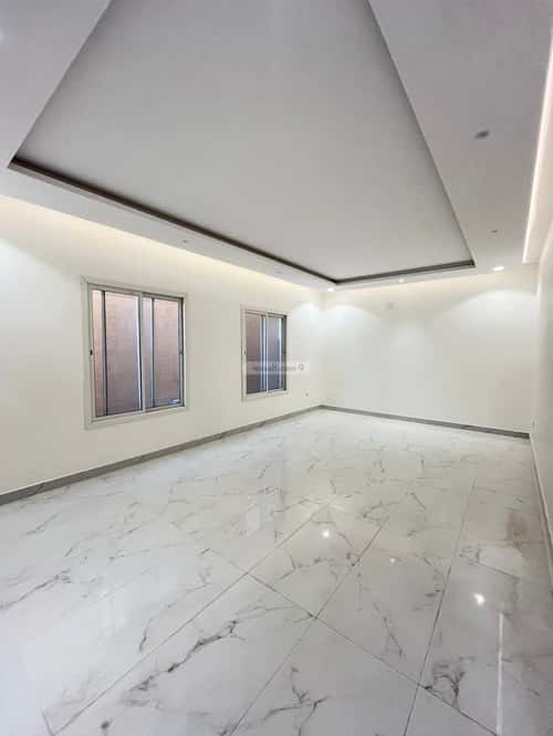 6 bedroom villa in Al Mahdiyyah 3