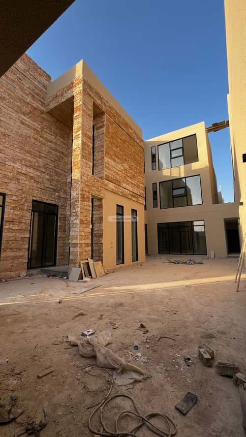 4 bedroom villa in Al Mahdiyyah 2
