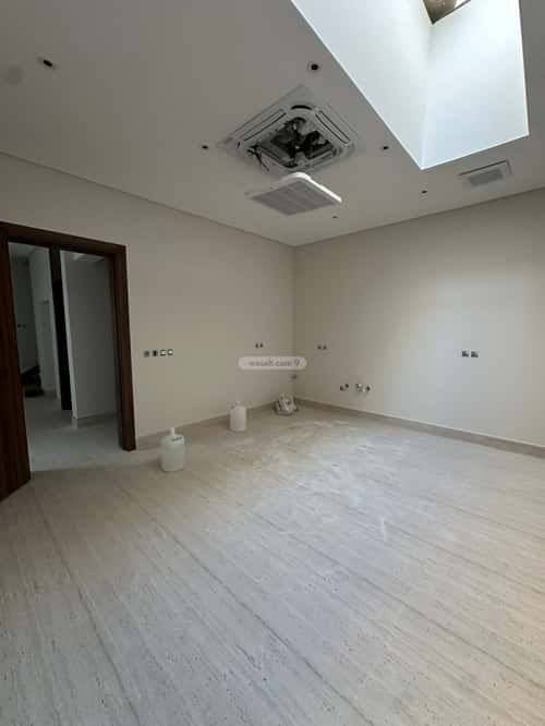 6 bedroom villa in Al Mahdiyyah 2