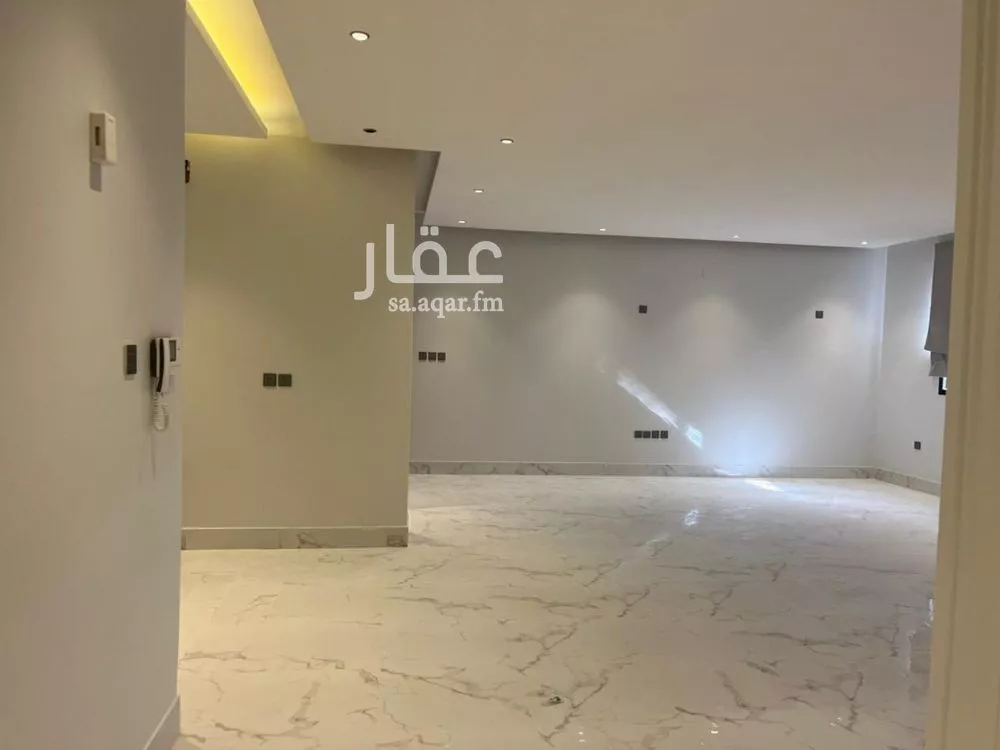 3 bedroom apartment in Al Qairawan 7