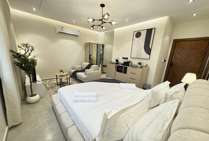 1 bedroom apartment in Al Salamah 3